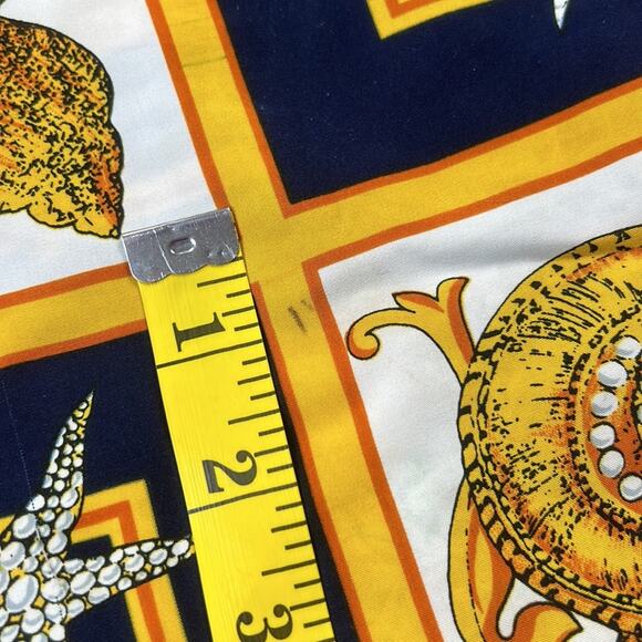 Vintage 80s Joyce gold and navy seashell novelty print silky shorts, size 8 - Picture 10 of 11